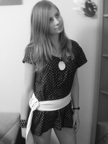 hm ..... ;*