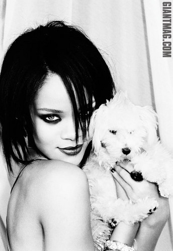 Rihanna:*