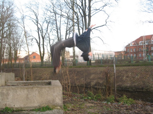 Back Flip - Arek