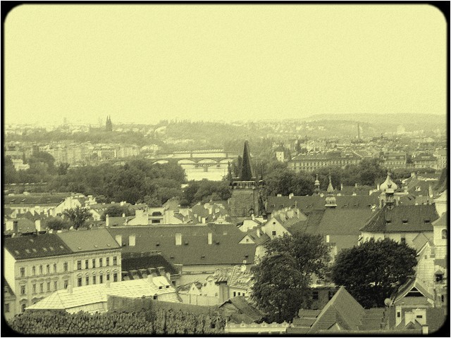 kolejna panorama Pragi.