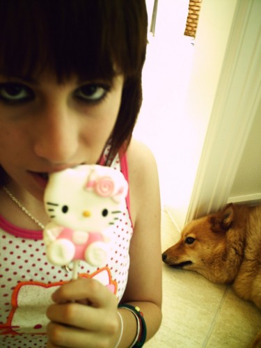 Hello Kitty... 