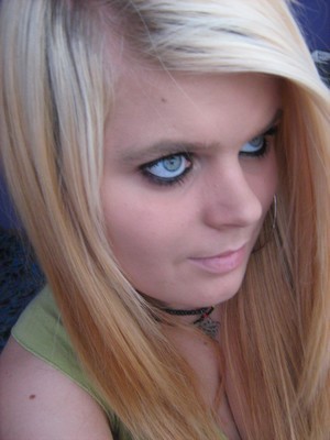hapyy ; ]]  . . . o jeee ^^ ;D