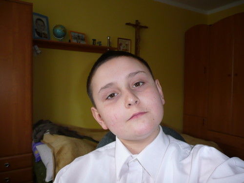 w biaej koszuli 