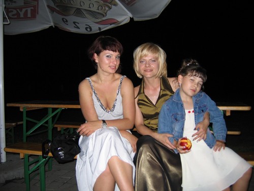 To znowu ja na weselu z mam i j