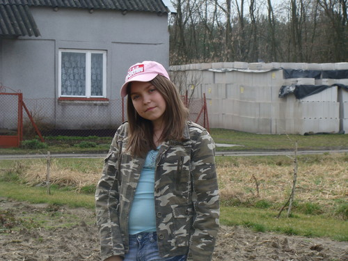 Ja;]