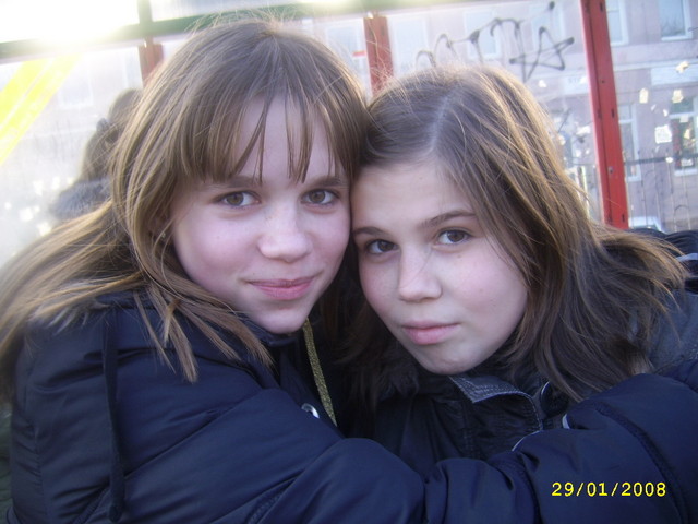 Z mAjOm;***
