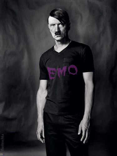 adolf hitler ist emo. x3