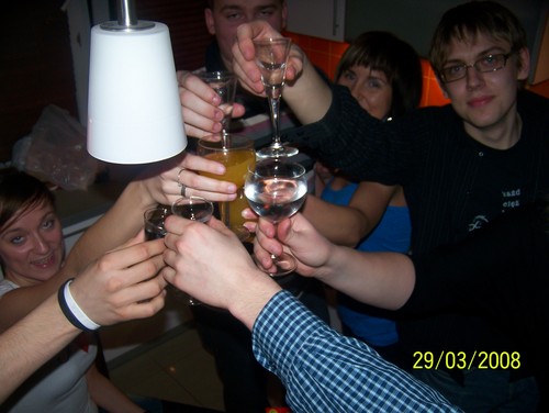 Chlup w ten glupi dziub :D:D