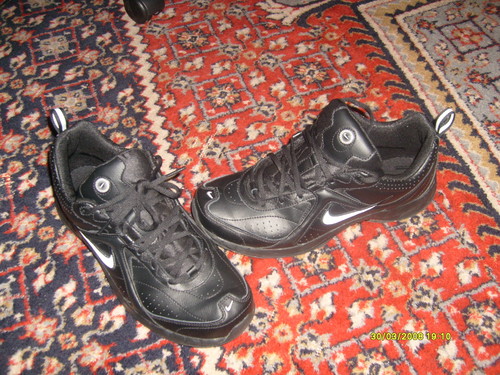 Nike  T-Lite Vi Leather