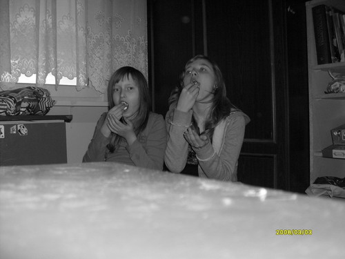 Ja i Ika jemy popcorn