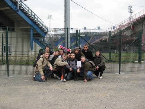 Przed stadionem Wisy Krakw :P 