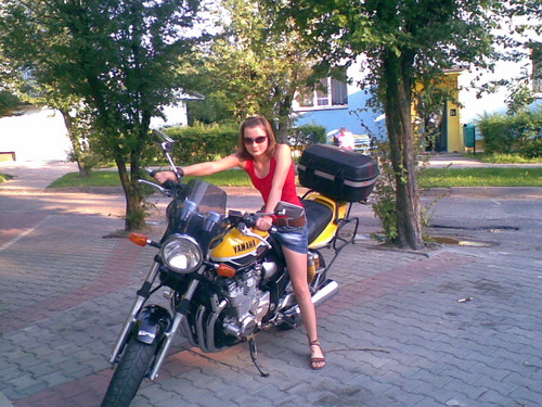 na motorku