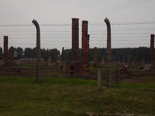AUSHWITZ