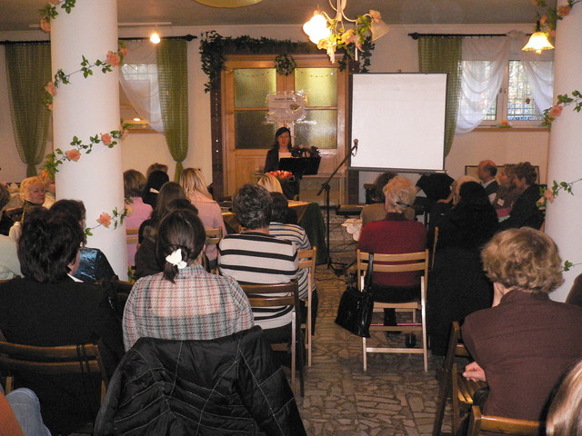 Dzie Kobiet '08 - Forum Kobiet 