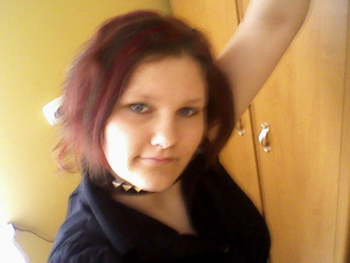 LoL....LoVe :)EmO...: KoChAm CiE