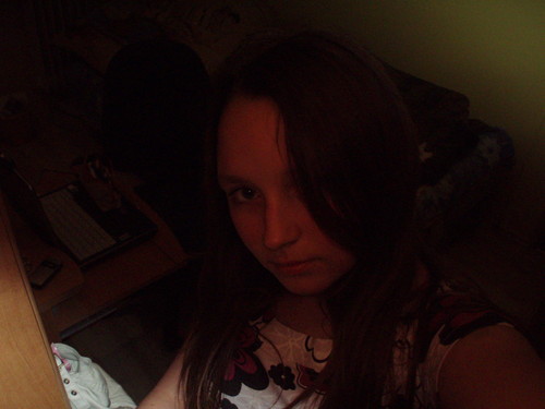 ciemno^ ;]