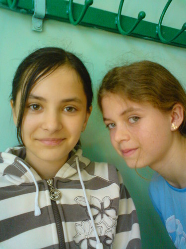 z nia....;*