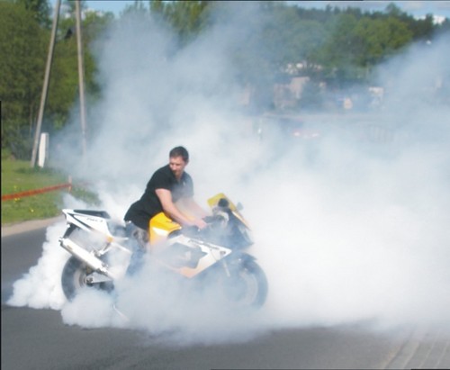 Honda CBR 929 RR FireBlade / cz2