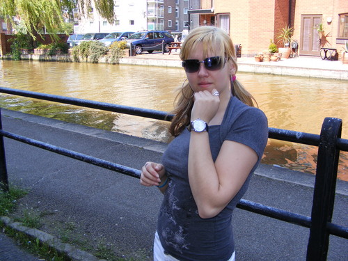 DeErEk BlOnDi ... 
