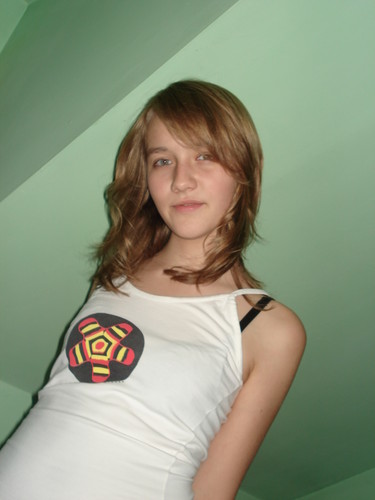 >