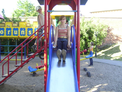 z Dzi ;***