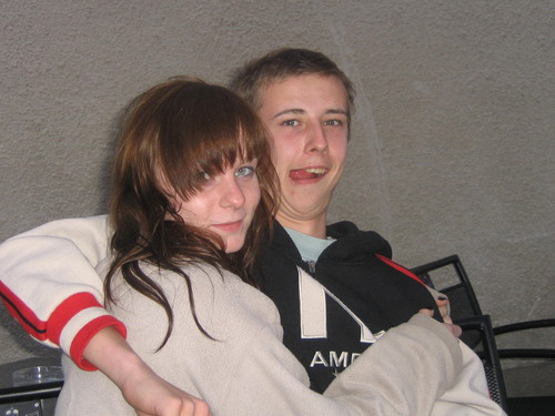 Hihi;p