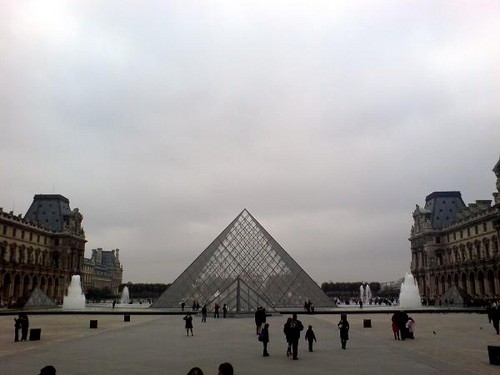 louvre!