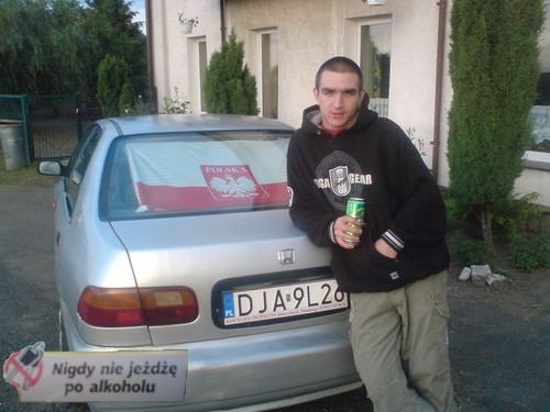 NIGDY nie jed po alkoholu!