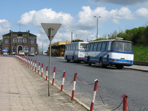 DWORZEC CHOJNICE
