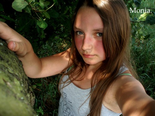 Monia.^ xdd