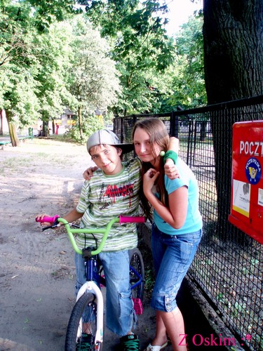 Z Oskiiim . ;*