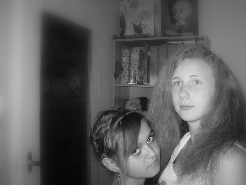 Eloo ZiomkY;**