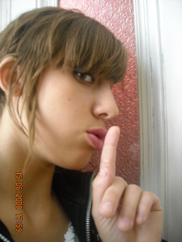 Cicho.......