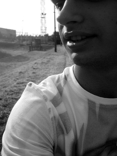 Ciemnooo;]