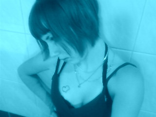 Hi hi hi Emo yje..