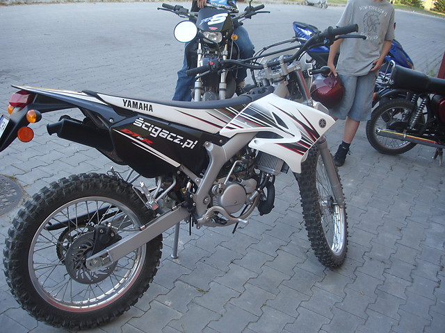 YAMAHA DT