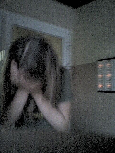 ania beczy;(