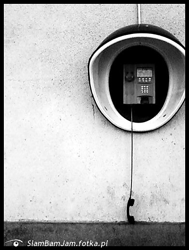 budka telefoniczna.
