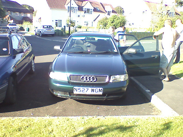 ZADZEBISTE AUDI A4