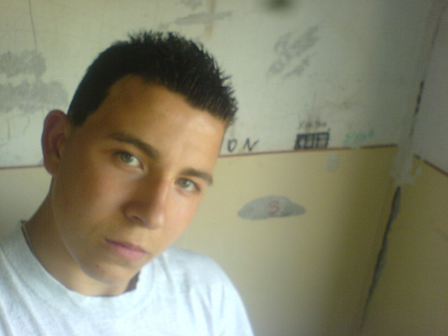 Czarne :) 