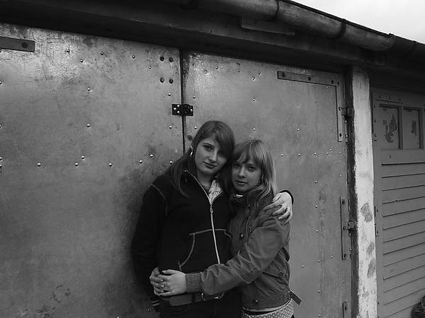 Iwona i Anita ;****