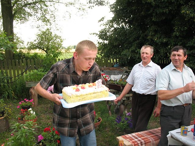 Dmuchanie wieczek