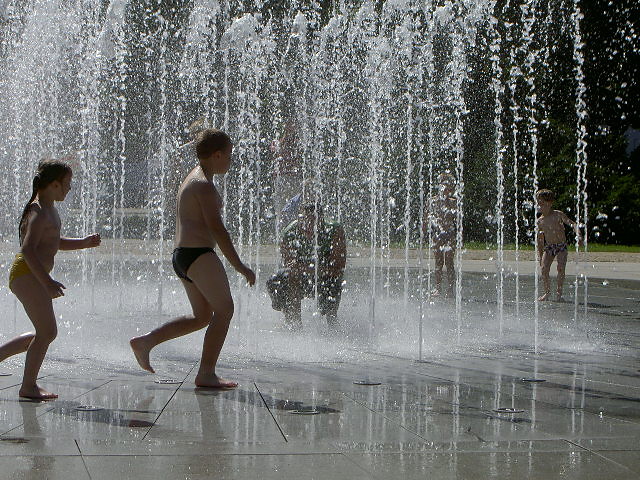 Cig dalszy walki z CHODZIL