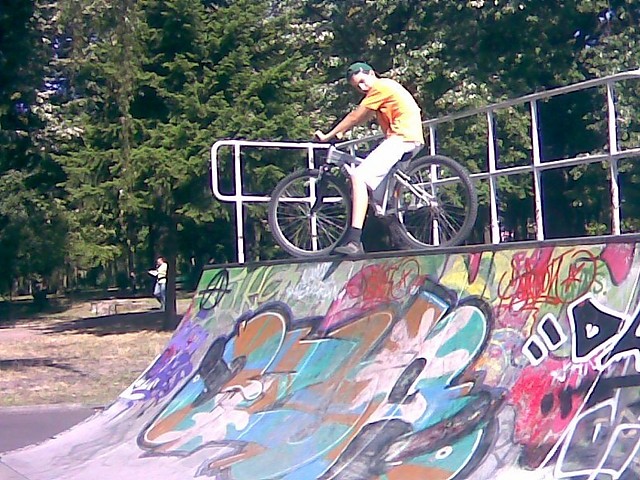 ufff skate park!!