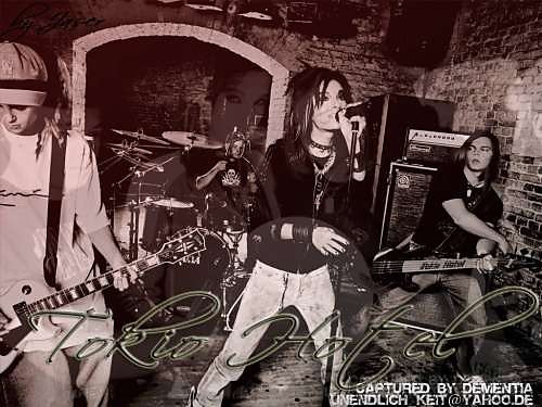 Tokio Hotel:****