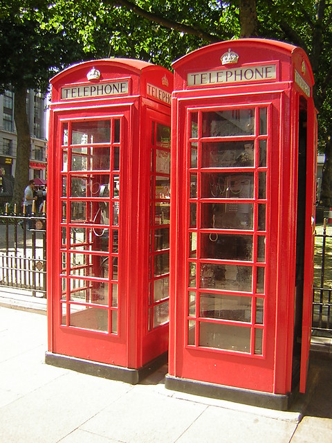 Londyskie budki telefoniczne