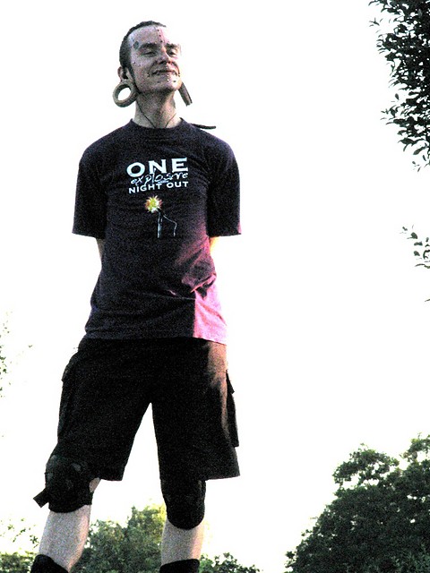 dumnie stojac