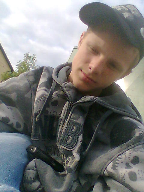 /;WYBACZ ;/