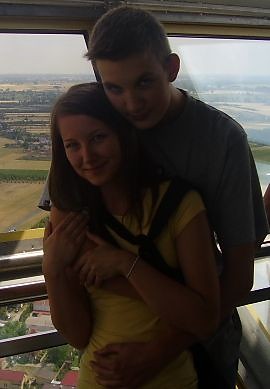 ->   9miesic razem:*   