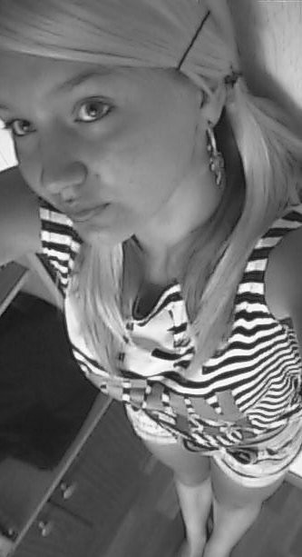Nieporadna Esia=]
